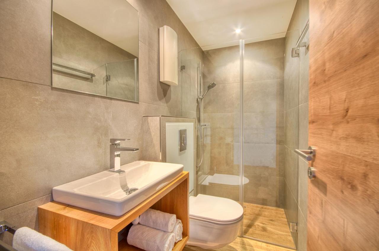 Apartment Antonia - By Alpen Apartments Zell am See Luaran gambar